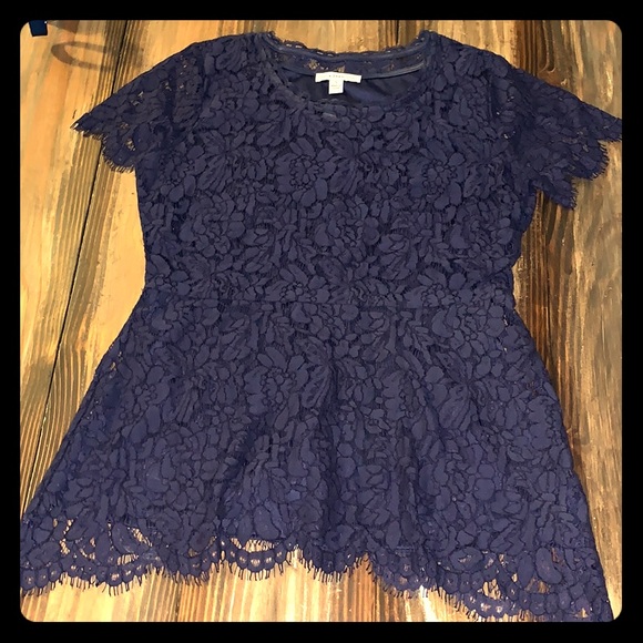 Isaac Mizrahi Tops - Isaac Mizrahi Babydoll Navy Lace Top